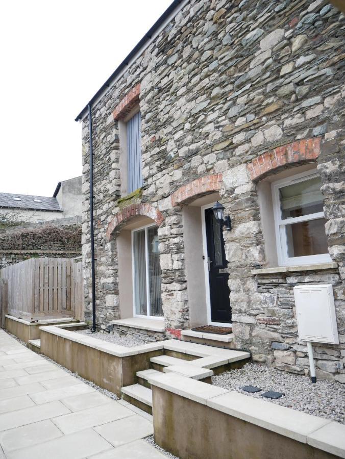 Aparthotel The Barn In The Courtyard à Ulverston Extérieur photo